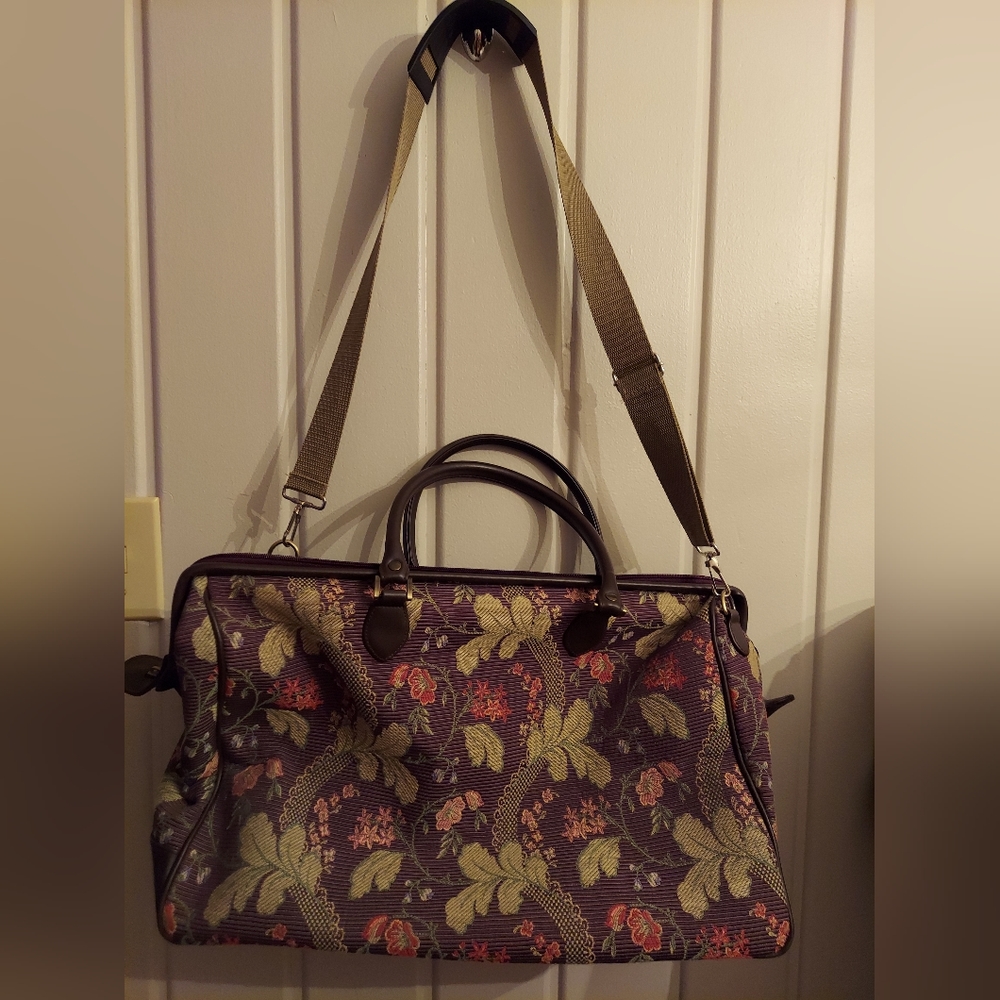 Bueno Luggage Carry On Travel Bag Tapestry